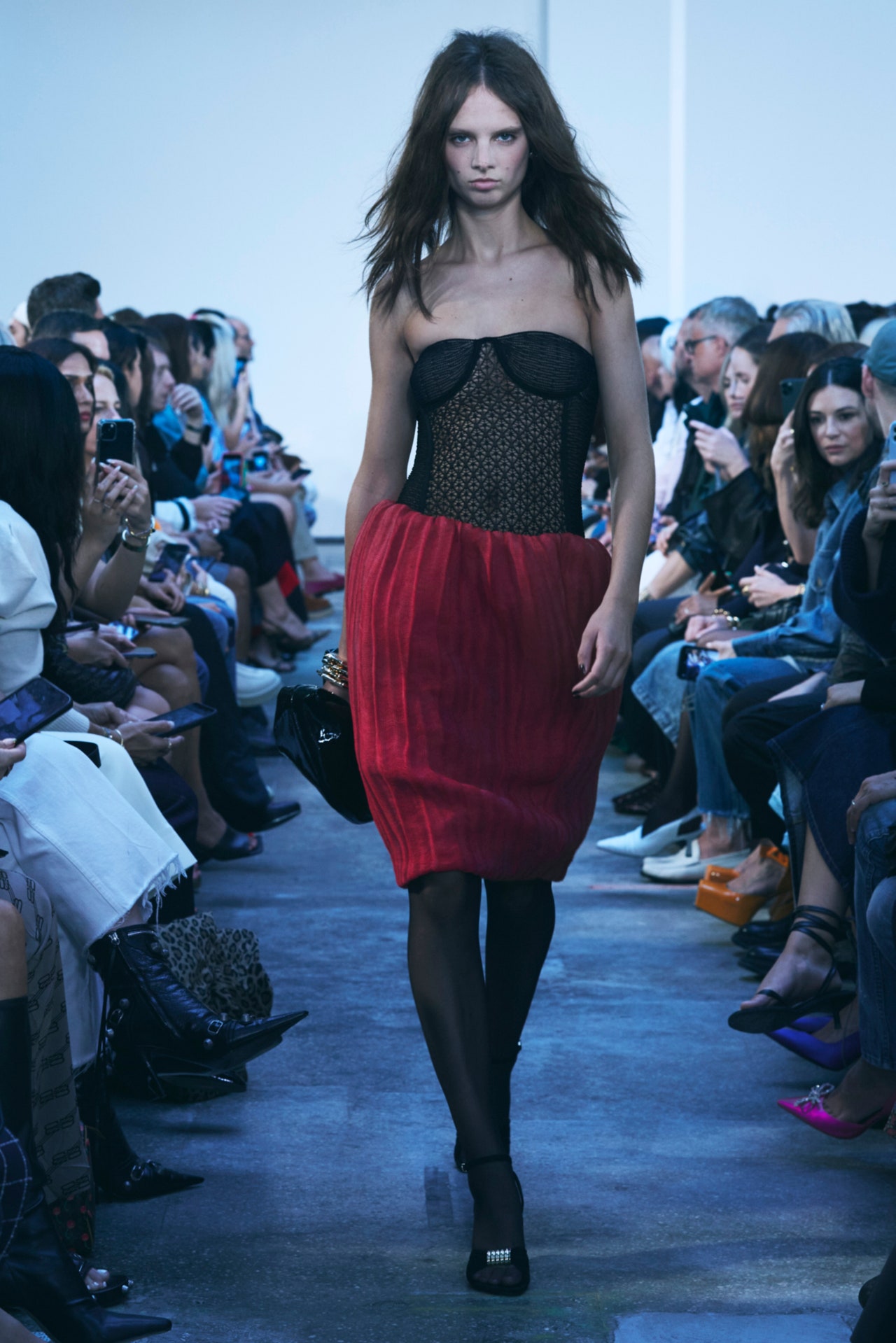 00021-khaite-spring-2023-ready-to-wear-credit-brand