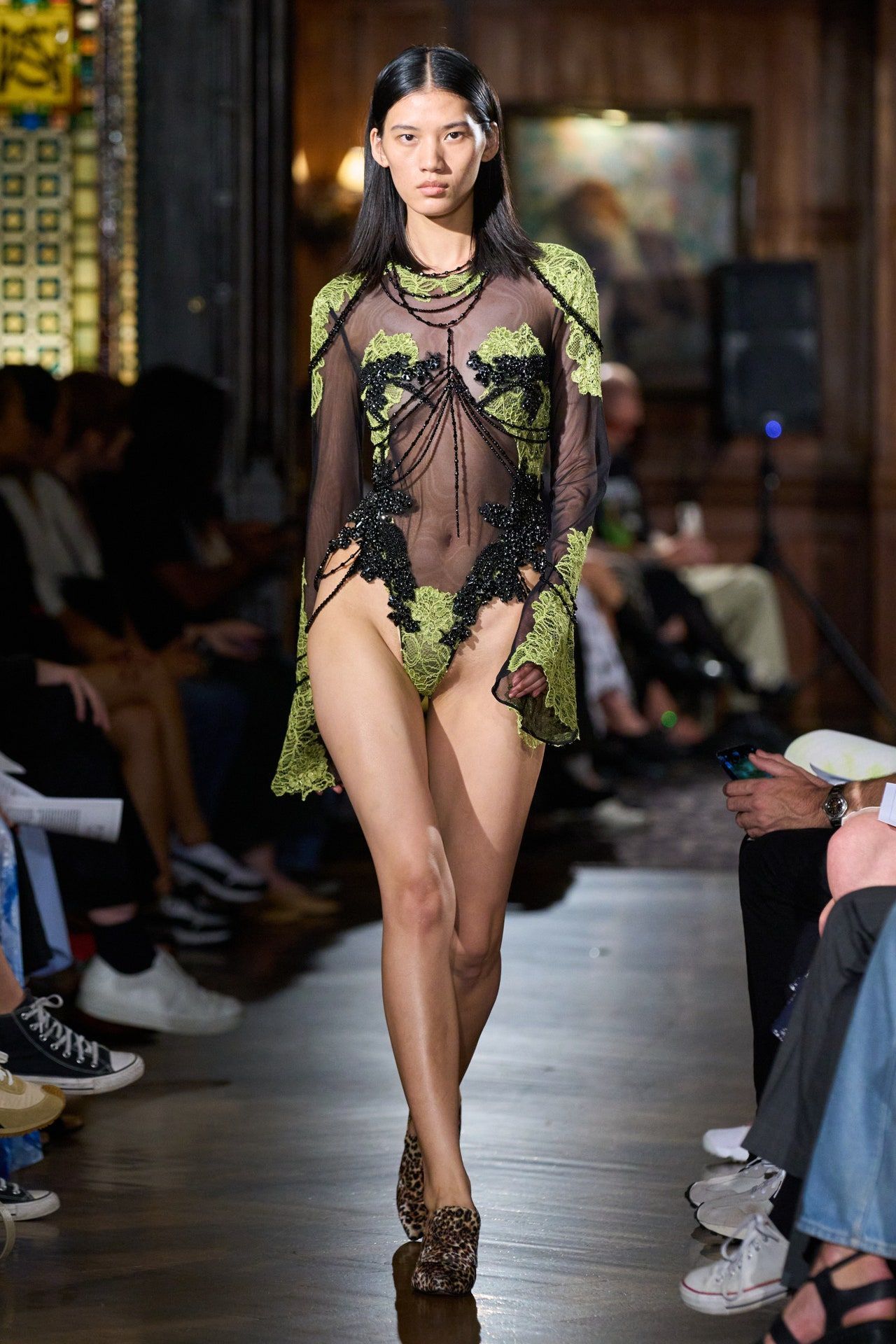 00021-puppets-and-puppets-spring-2023-ready-to-wear-credit-gorunway