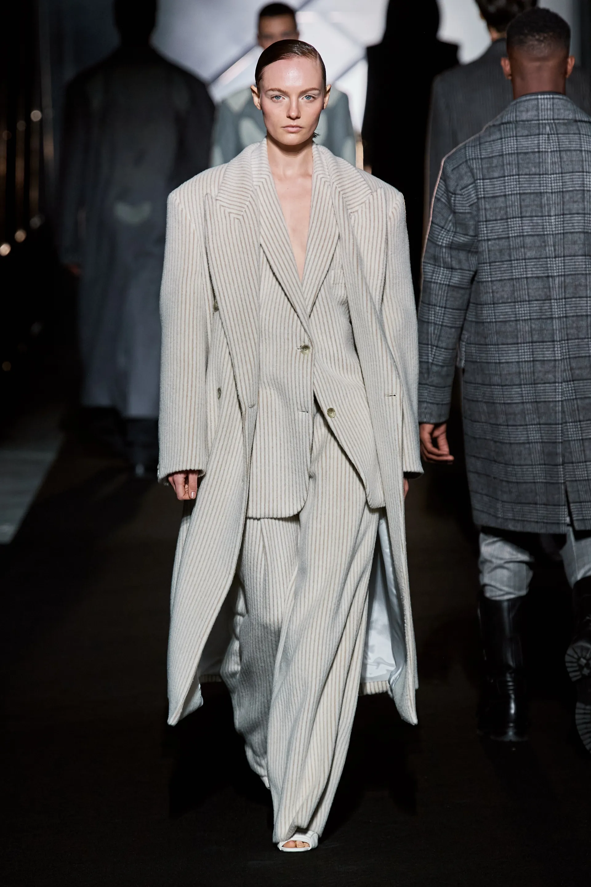 00022-boss-fall-2022-ready-to-wear-credit-gorunway