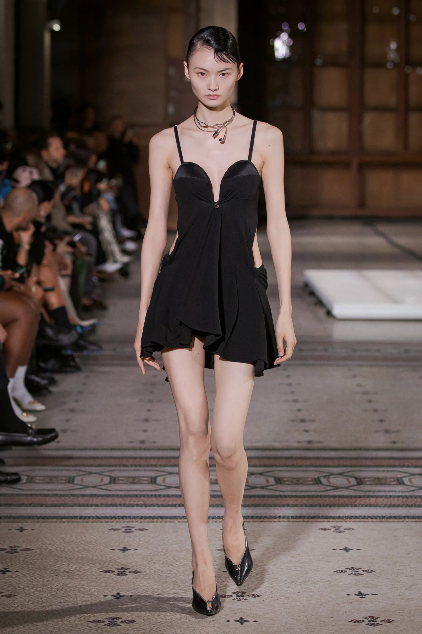 00022-coperni-spring-2023-ready-to-wear-credit-brand