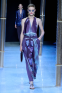 00022-giorgio-armani-spring-2023-ready-to-wear-credit-gorunway