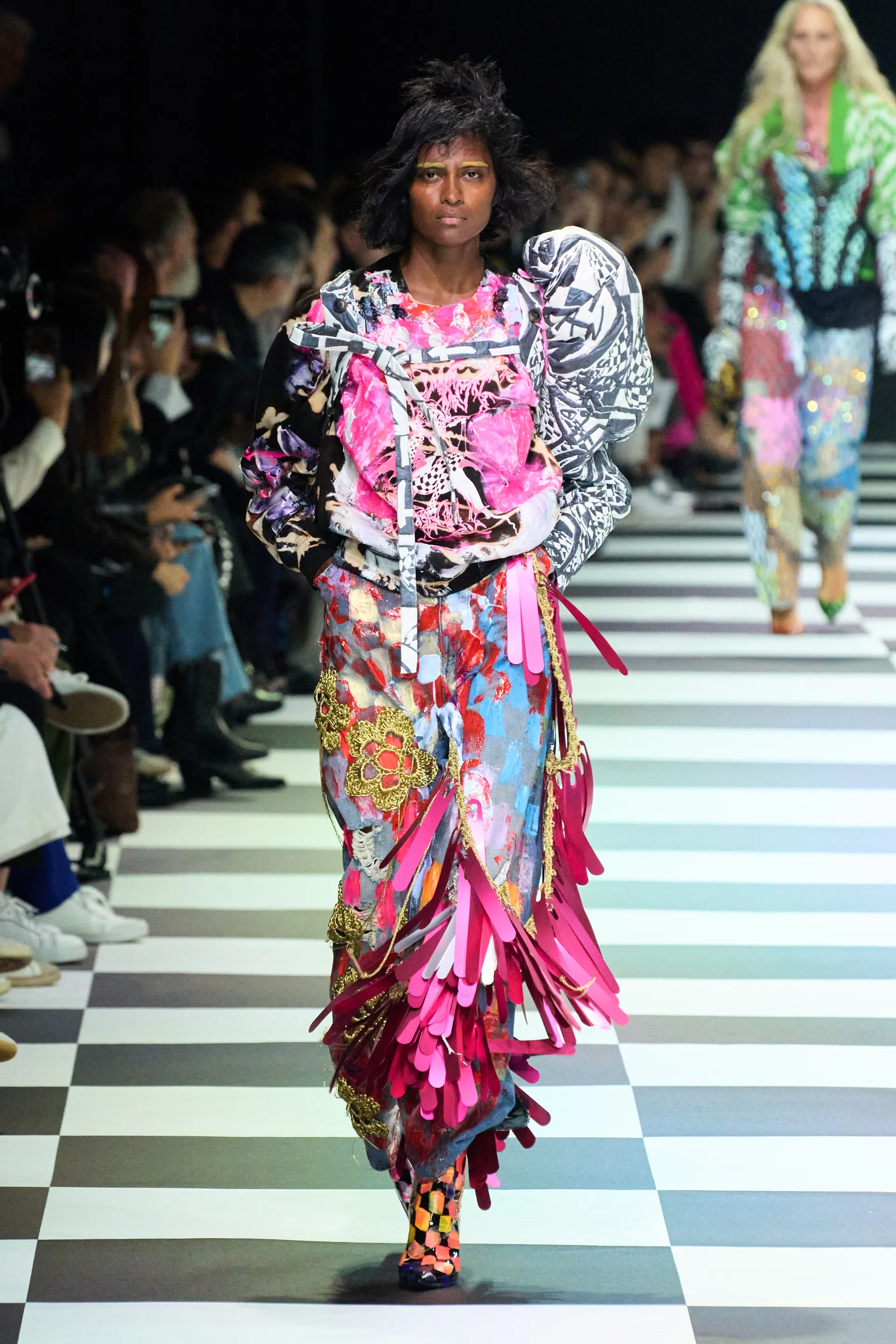 00022-matty-bovan-spring-2023-ready-to-wear-credit-gorunway