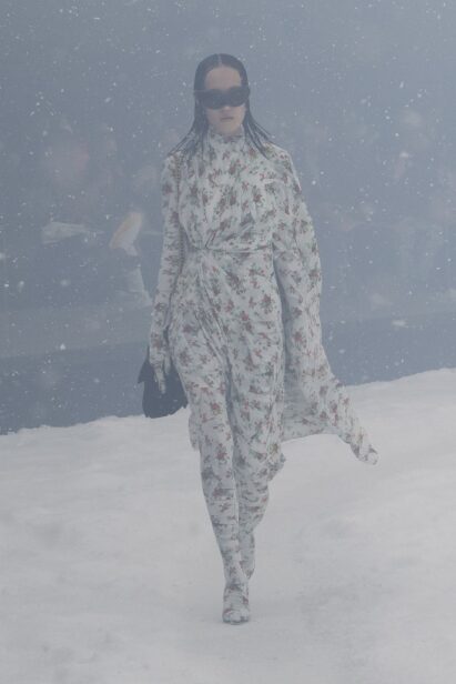 00023-balenciaga-fall-2022-ready-to-wear-paris-credit-brand-1.jpg