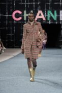 00023-chanel-fall-2022-ready-to-wear-paris-credit-gorunway-1.jpeg
