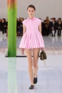 00023-loewe-spring-2023-ready-to-wear-credit-gorunway