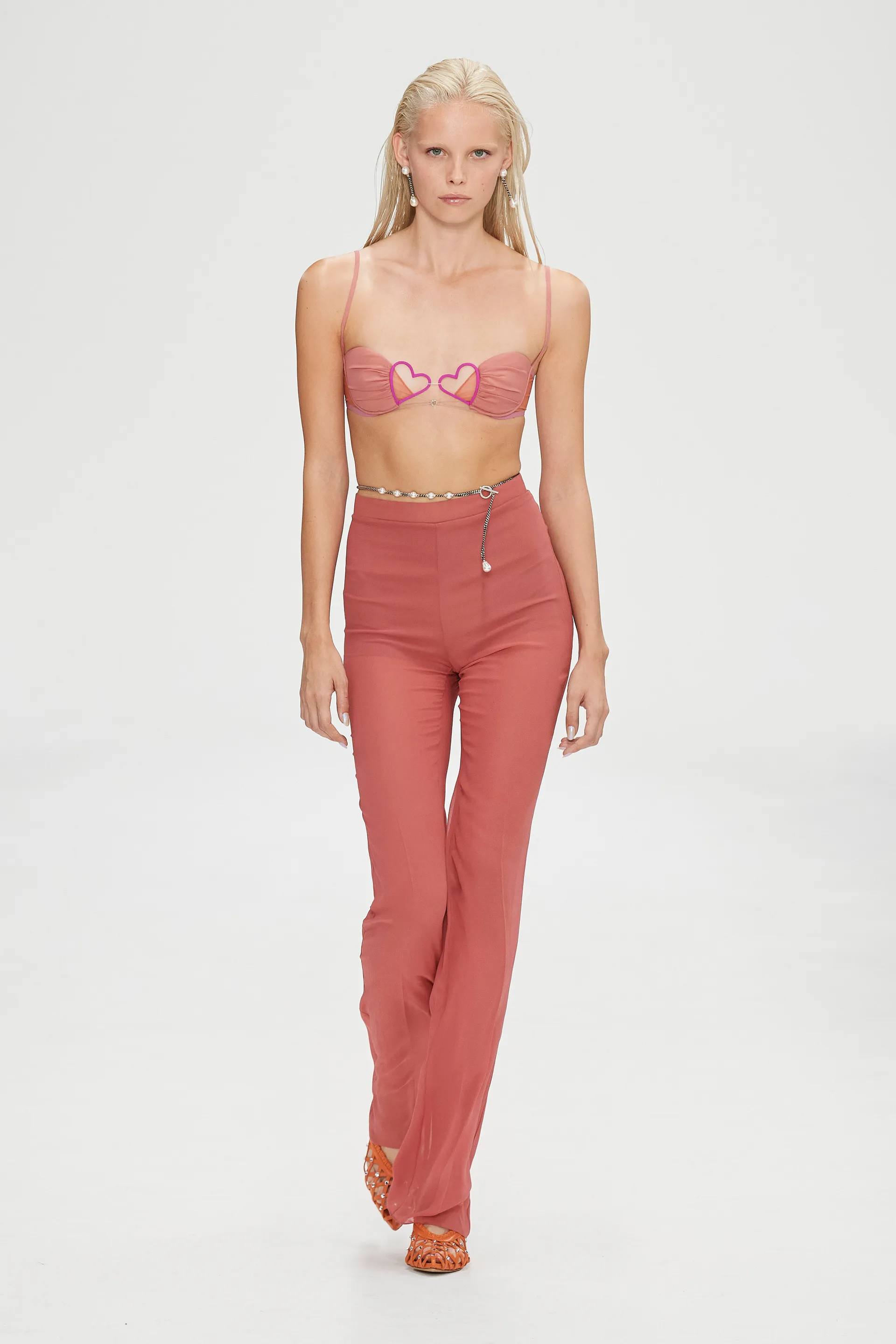 00023-nensi-dojaka-spring-2023-ready-to-wear-credit-gorunway