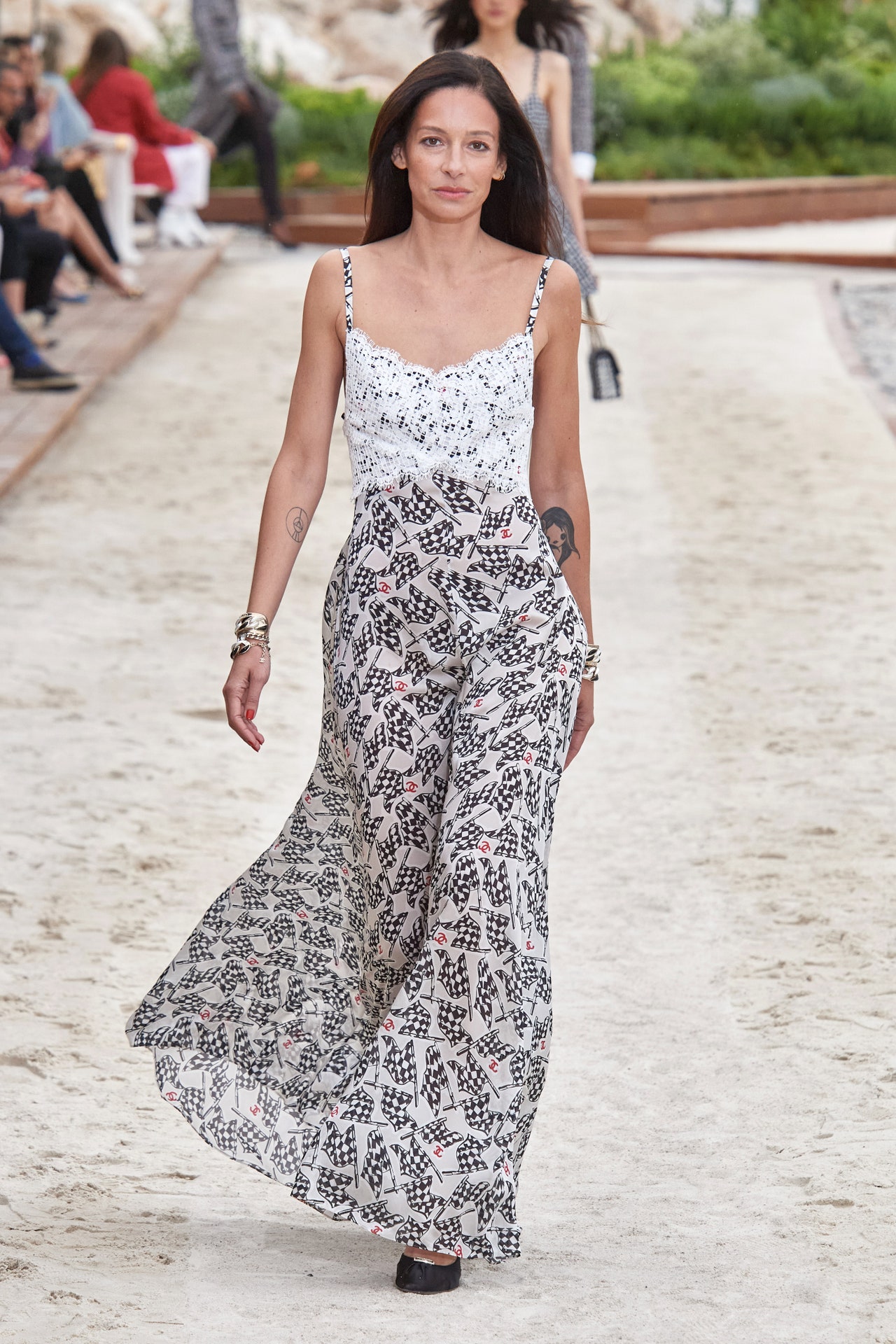 00024-chanel-resort-2023-monaco-credit-gorunway-1.jpeg