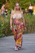 00024-collina-strada-spring-2023-ready-to-wear-credit-gorunway