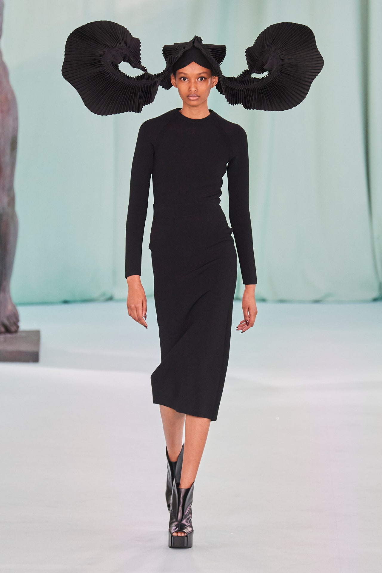 00024-del-core-fall-2022-ready-to-wear-credit-gorunway-1.jpeg