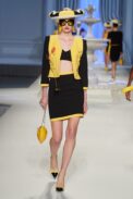 00024-moschino-spring-2023-ready-to-wear-credit-gorunway
