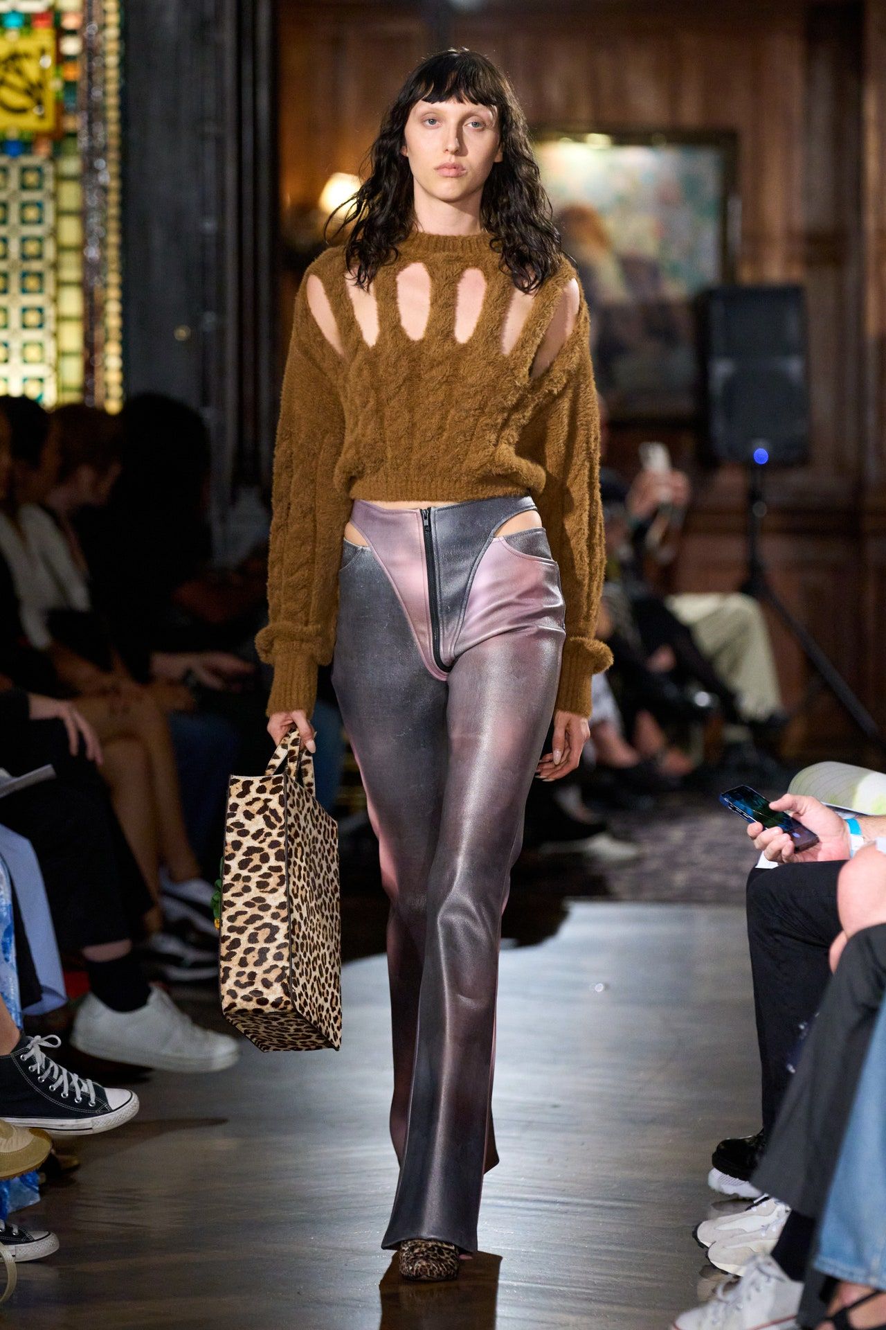00024-puppets-and-puppets-spring-2023-ready-to-wear-credit-gorunway
