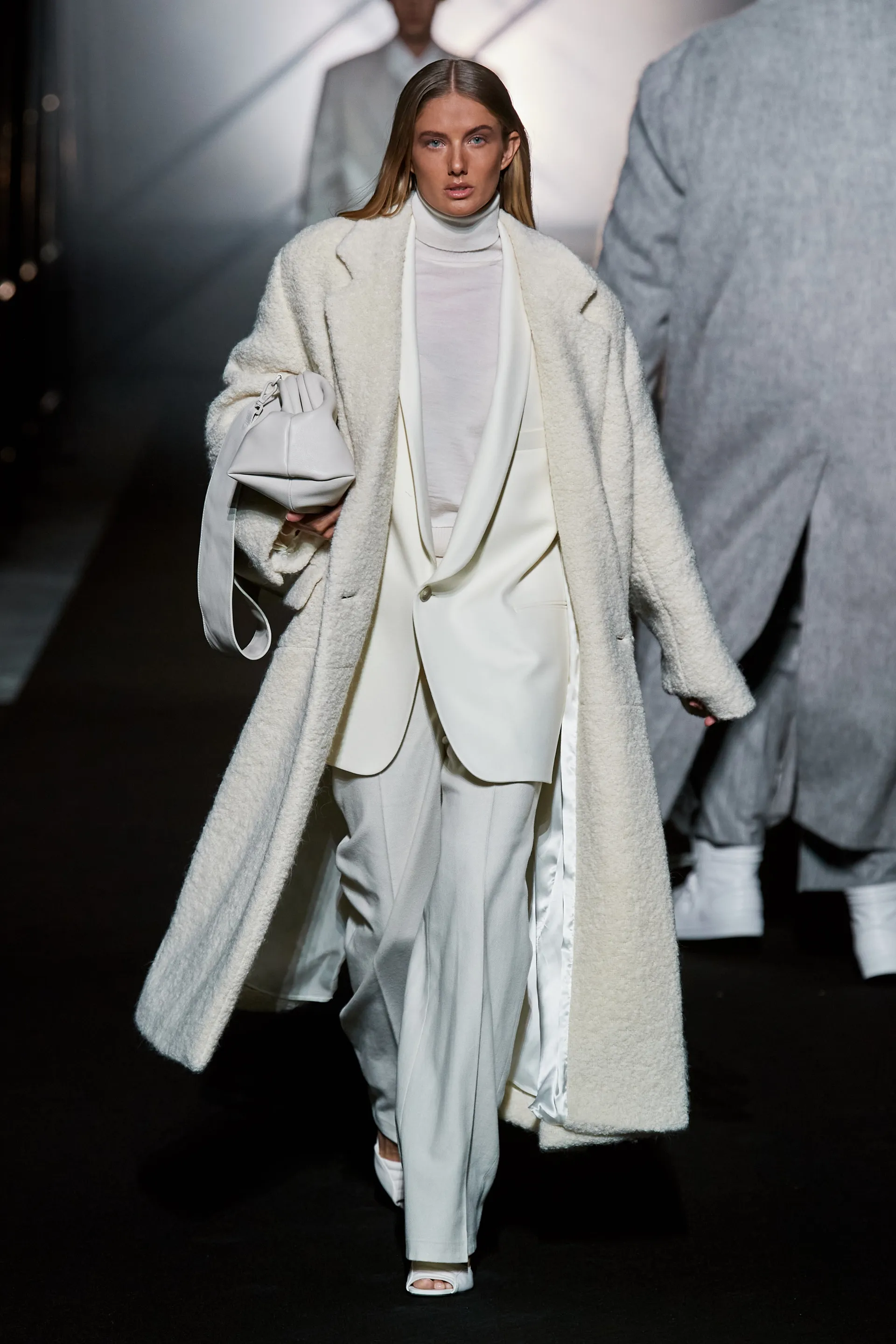 00025-boss-fall-2022-ready-to-wear-credit-gorunway