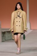 00025-coach-spring-2023-ready-to-wear-credit-gorunway
