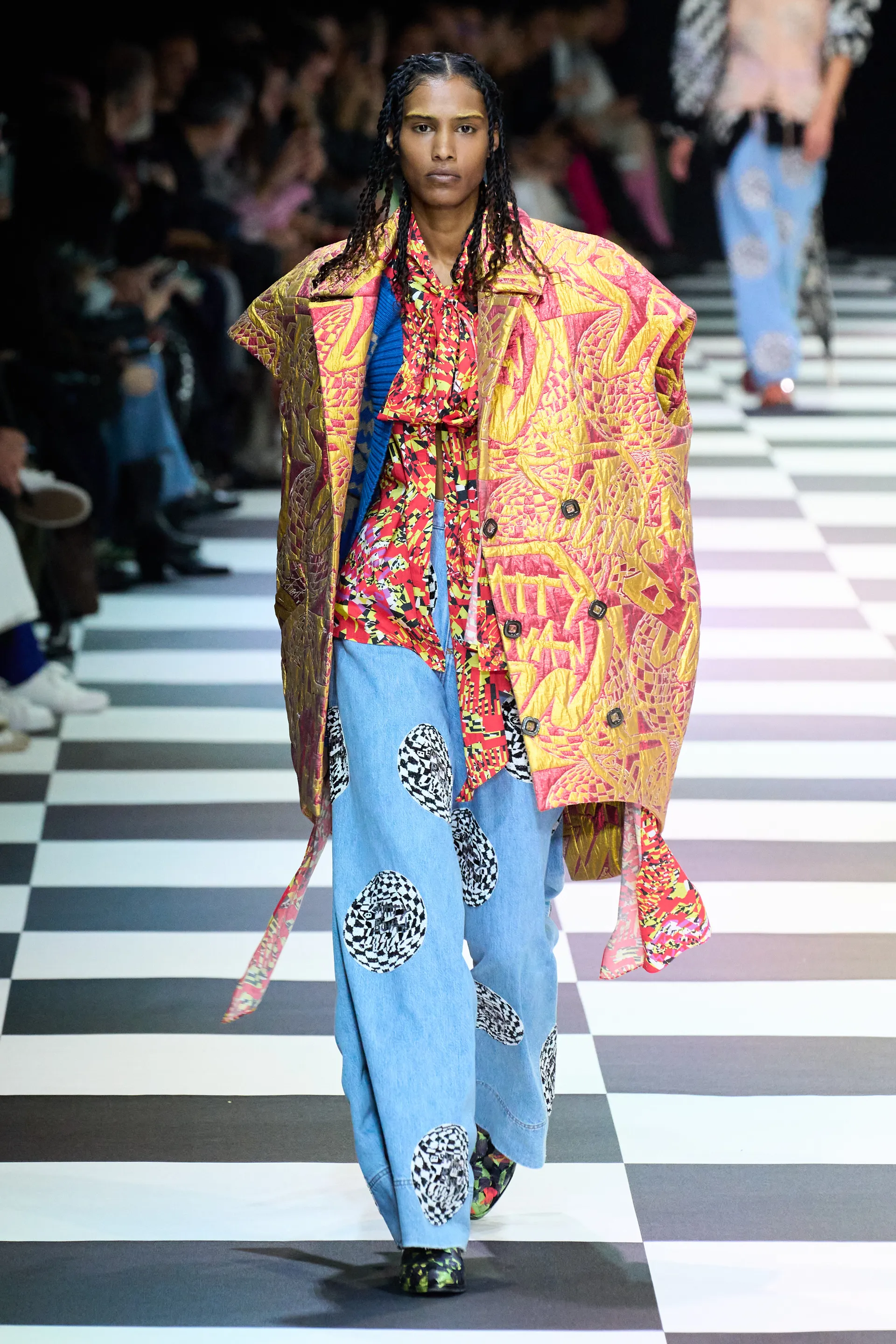 00025-matty-bovan-spring-2023-ready-to-wear-credit-gorunway