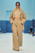 00025-max-mara-spring-2023-ready-to-wear-credit-gorunway