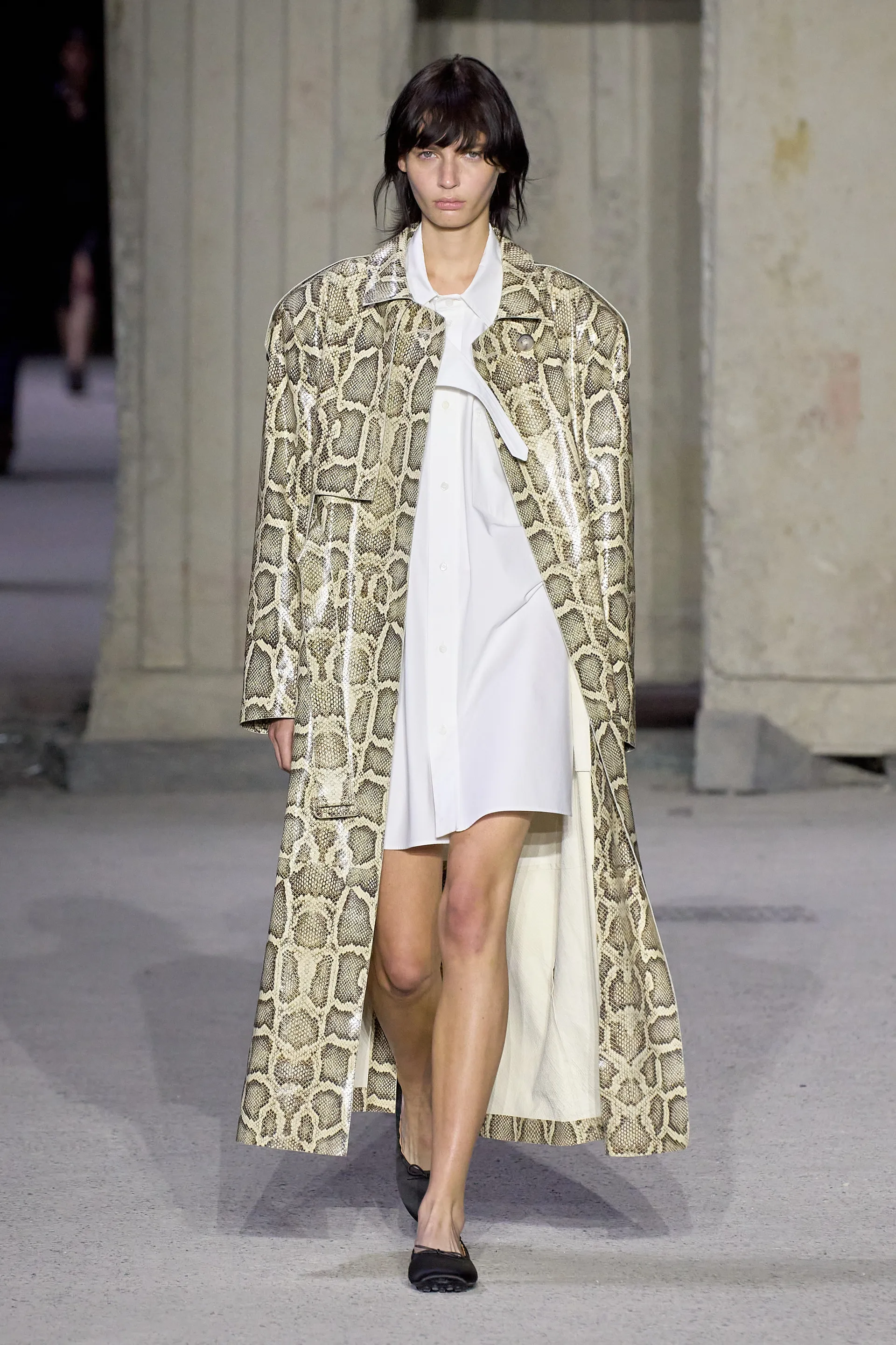 00025-tods-spring-2023-ready-to-wear-credit-gorunway