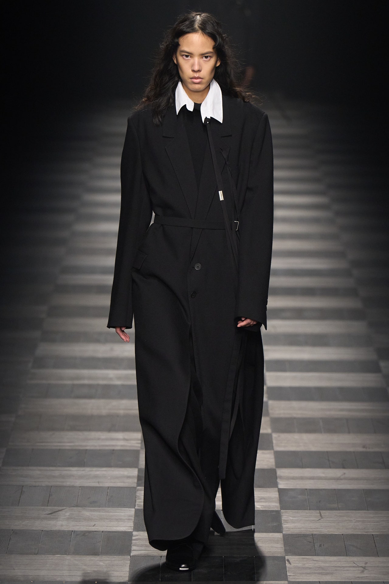 00026-ann-demeulemeester-fall-2022-ready-to-wear-paris-credit-filippo-fior-gorunway-1.jpeg