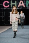 00026-chanel-fall-2022-ready-to-wear-paris-credit-gorunway-1.jpeg