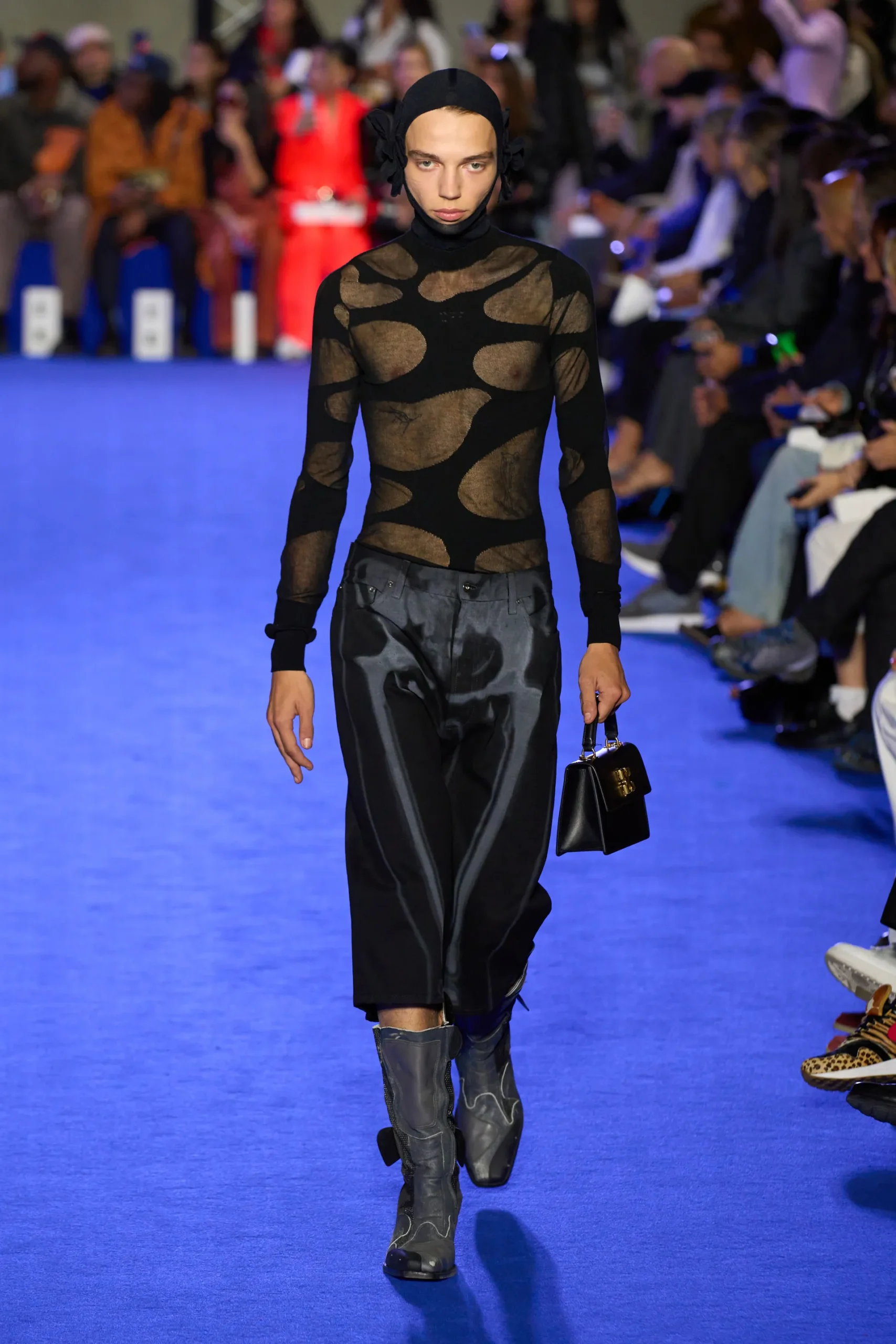 00026-off-white-spring-2023-ready-to-wear-credit-gorunway
