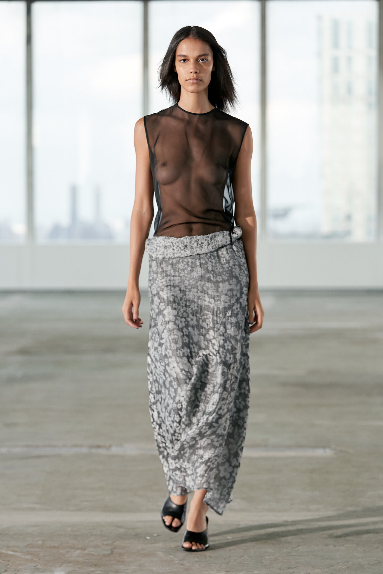 00026-peter-do-spring-2023-ready-to-wear-credit-gorunway