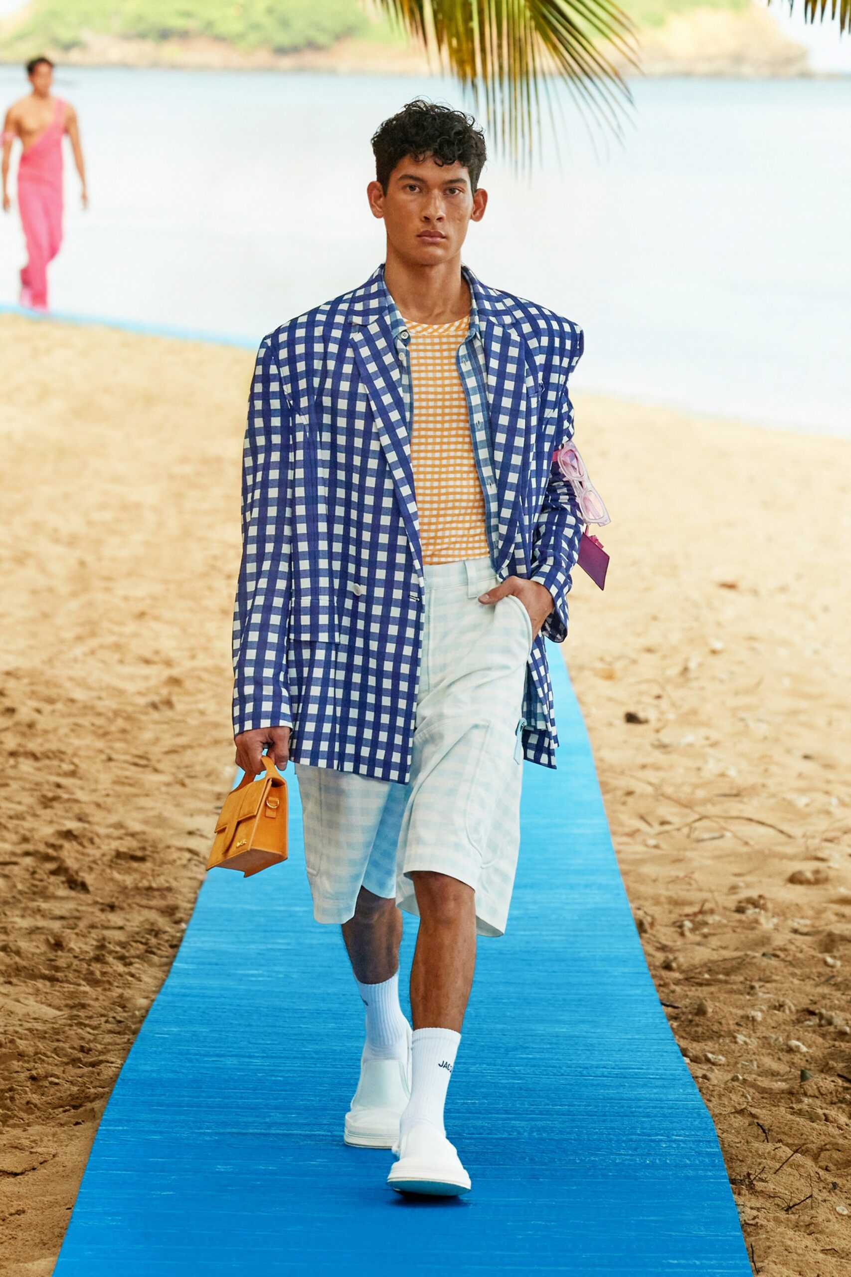 00027-jacquemus-spring-2022-ready-to-wear-credit-brand-1.jpg