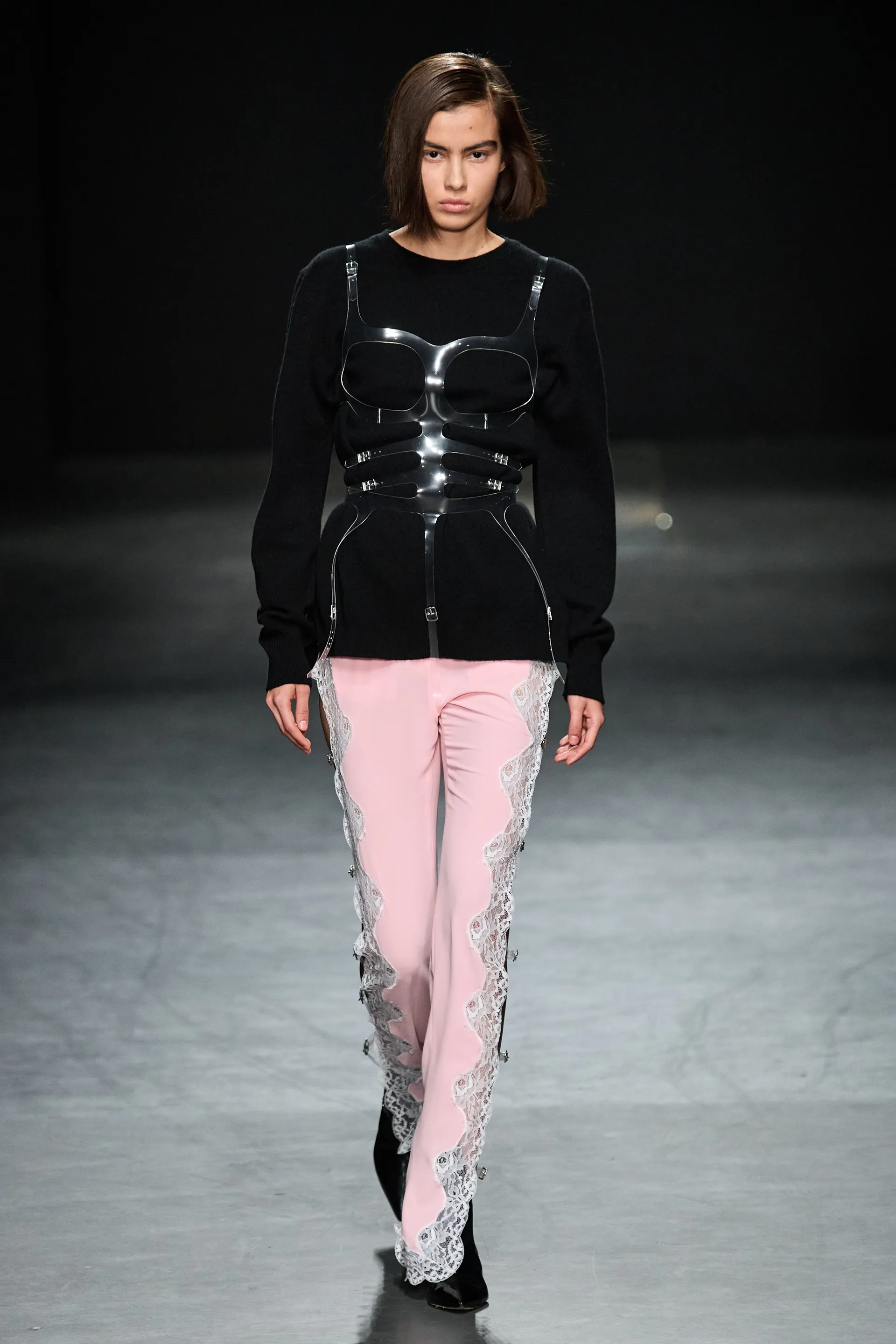 00028-christopher-kane-spring-2023-ready-to-wear-credit-gorunway