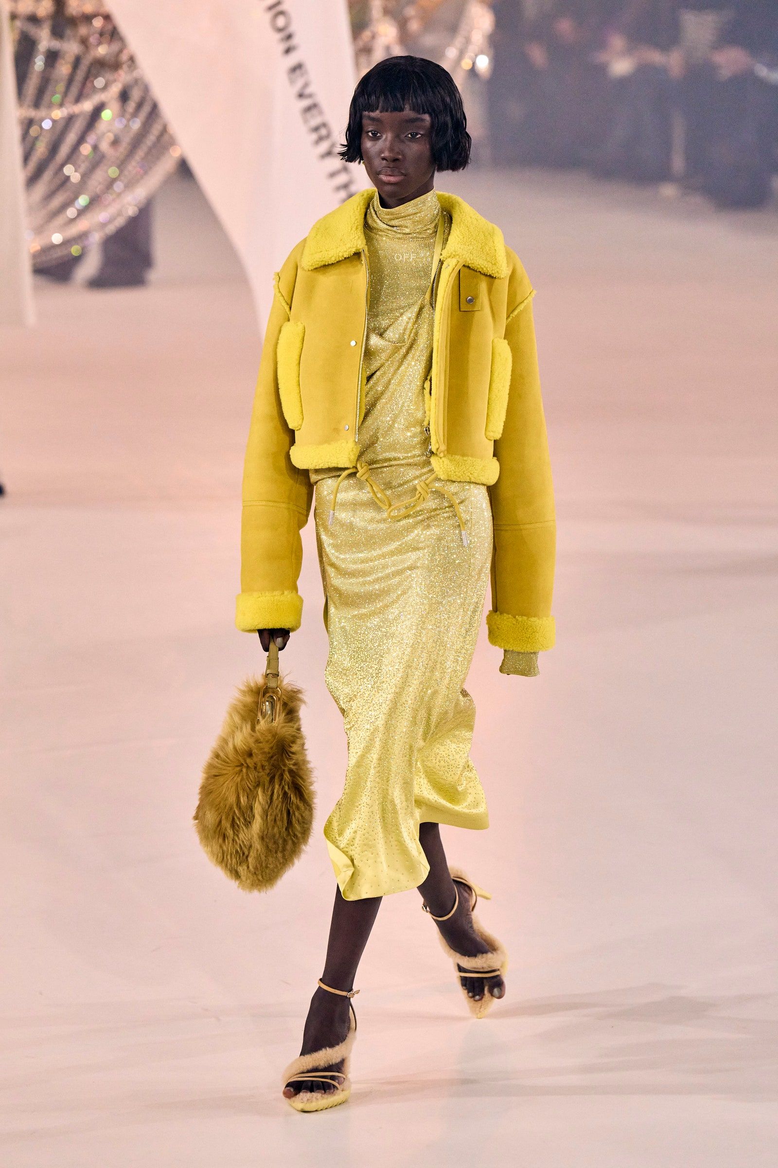 00028-off-white-fall-2022-ready-to-wear-paris-credit-gorunway-1.jpeg