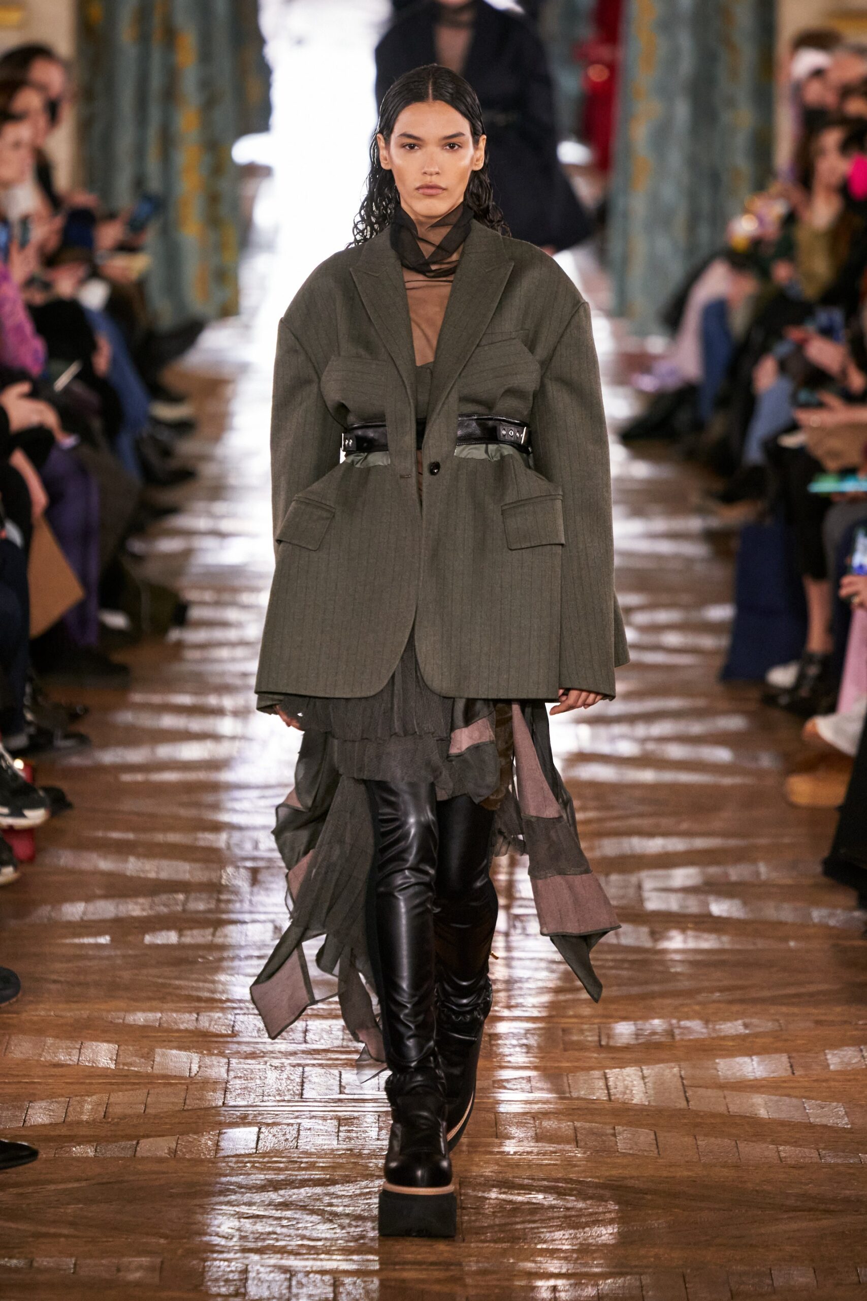 00028-sacai-fall-2022-ready-to-wear-paris-credit-gorunway-1.jpg