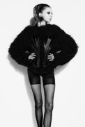 00028-schiaparelli-fall-2022-ready-to-wear-paris-credit-brand-3.jpeg