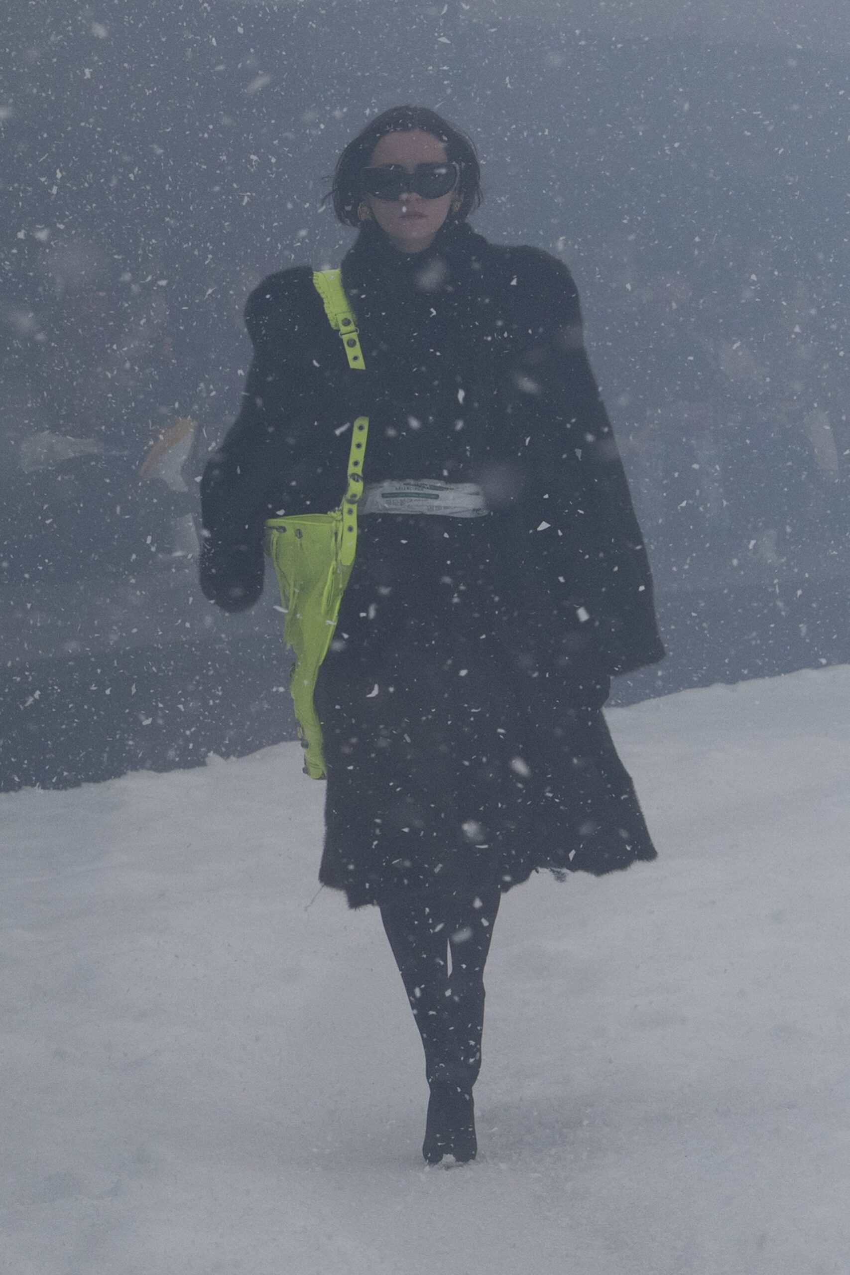 00029-balenciaga-fall-2022-ready-to-wear-paris-credit-brand-1.jpg