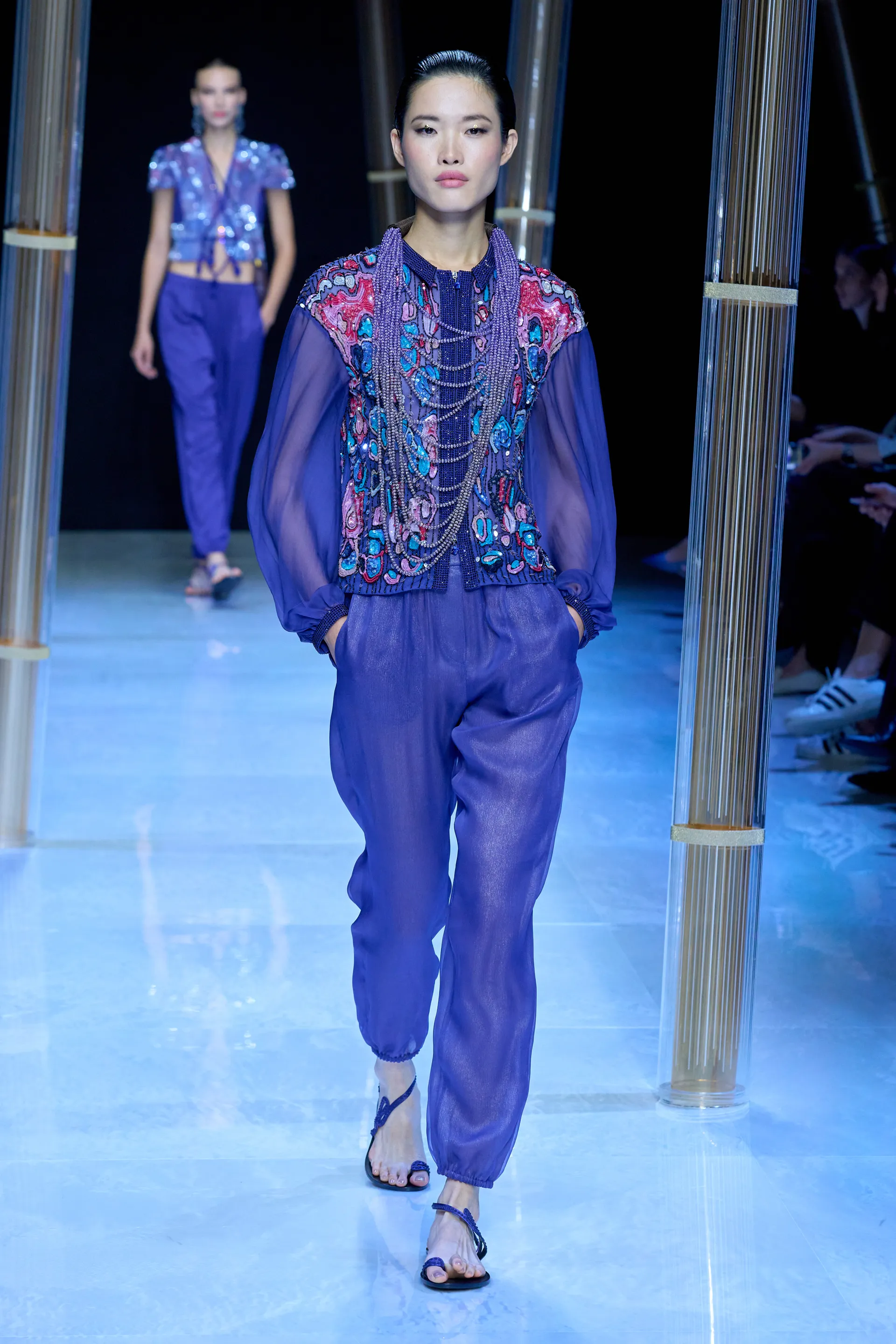 00029-giorgio-armani-spring-2023-ready-to-wear-credit-gorunway