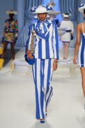 00029-moschino-spring-2023-ready-to-wear-credit-gorunway