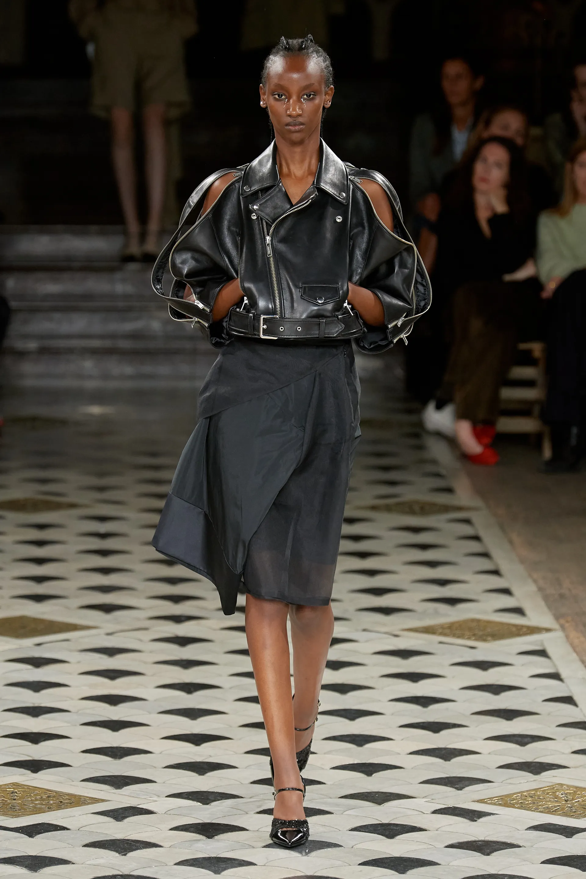 00029-undercover-spring-2023-ready-to-wear-credit-gorunway