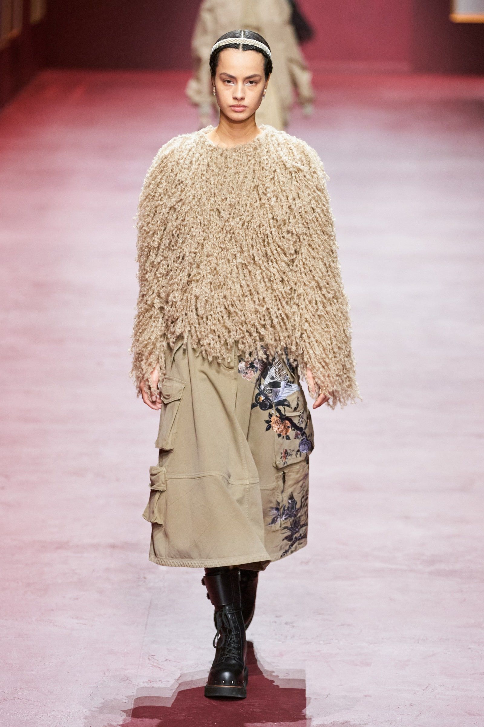 00030-christian-dior-fall-2022-ready-to-wear-paris-credit-gorunway-1.jpeg