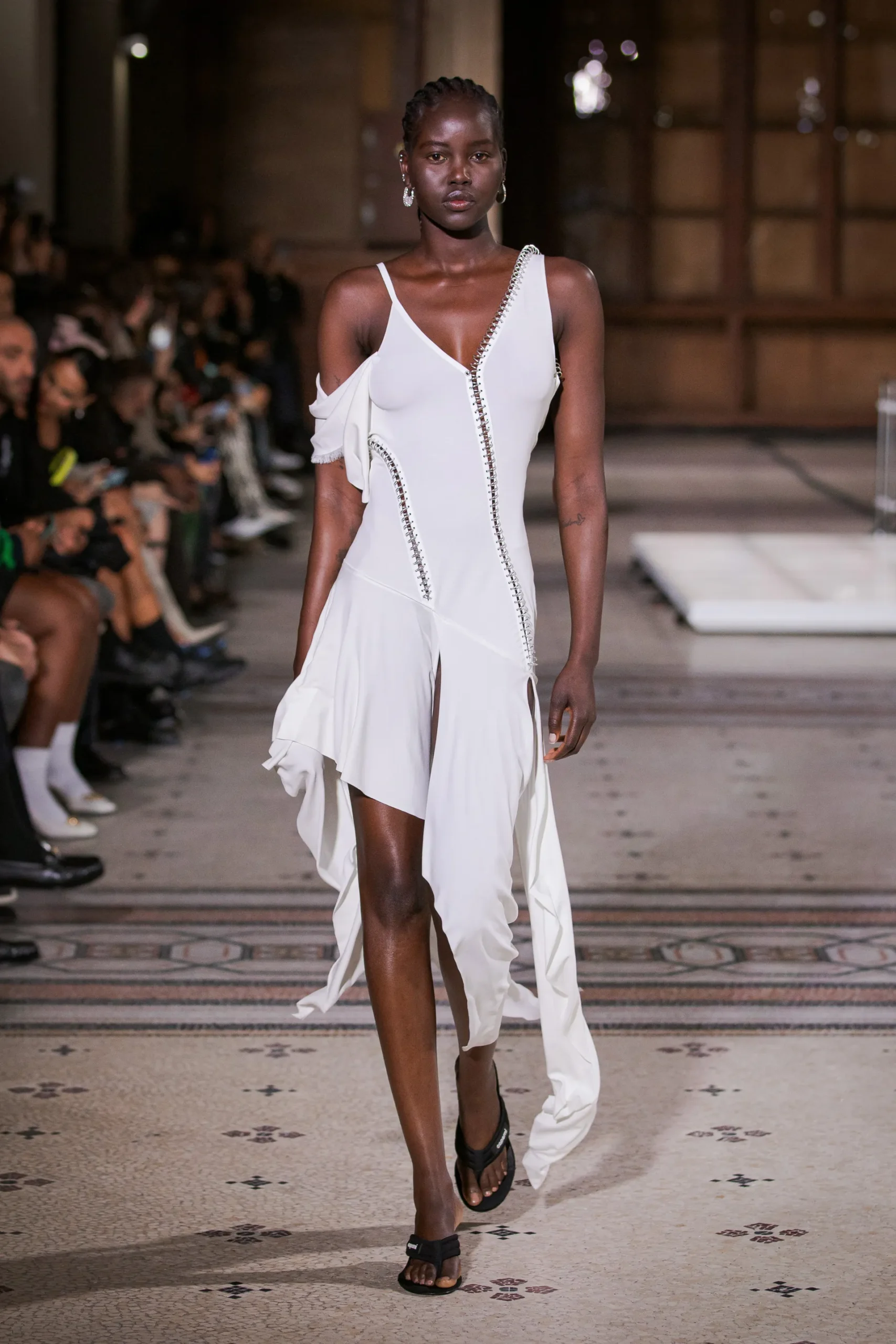 00030-coperni-spring-2023-ready-to-wear-credit-brand