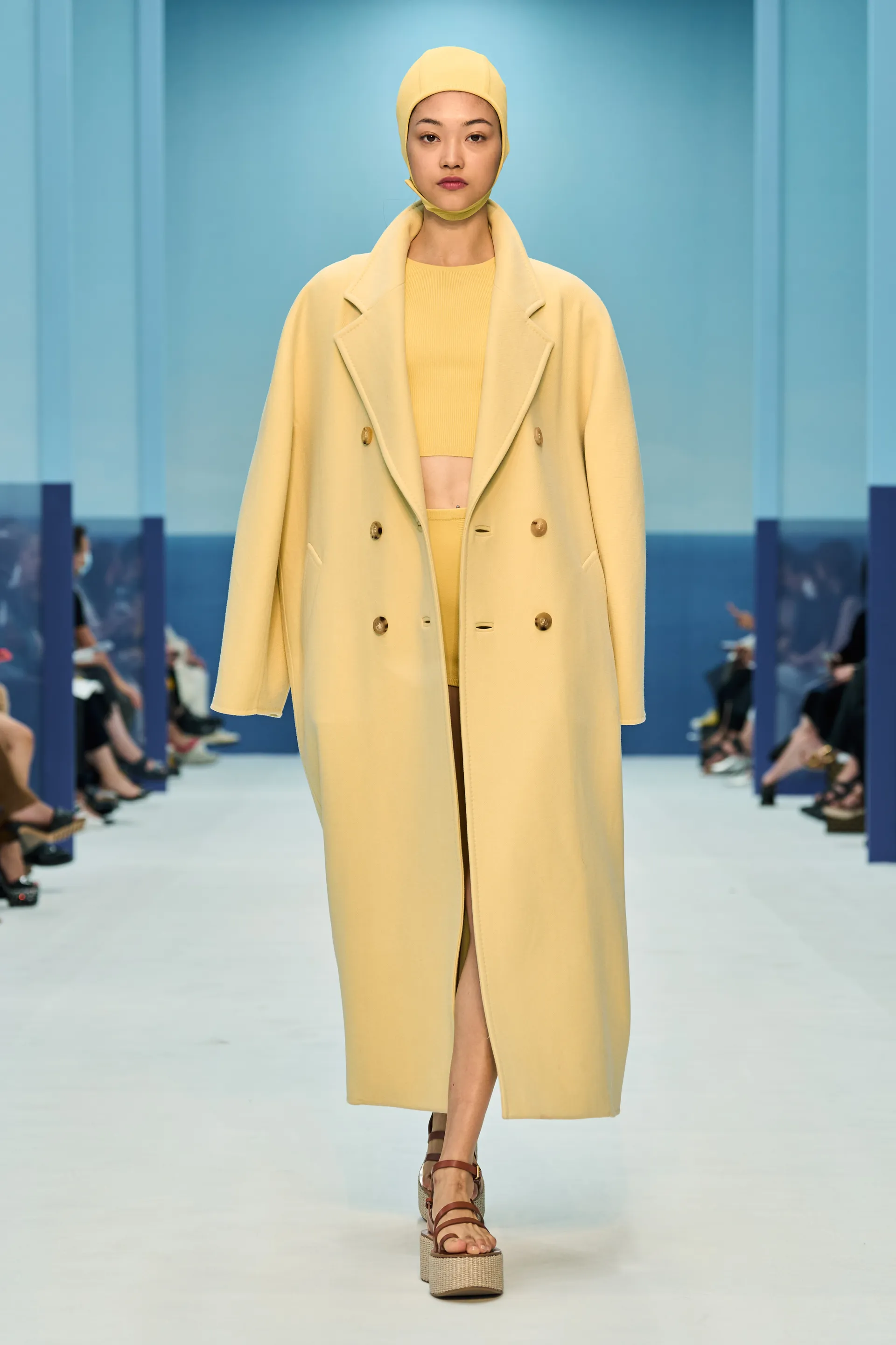 00031-max-mara-spring-2023-ready-to-wear-credit-gorunway