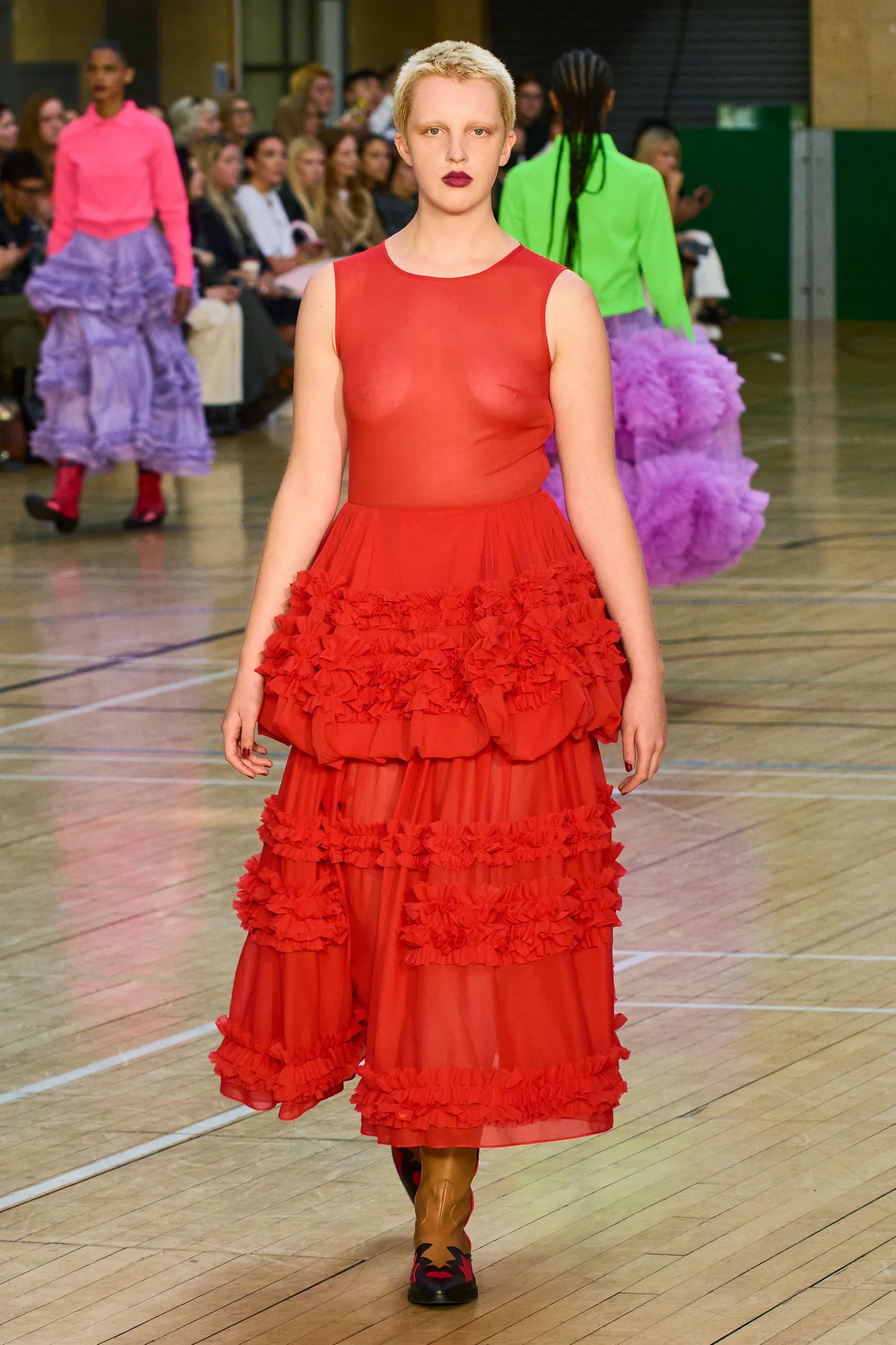00031-molly-goddard-spring-2023-ready-to-wear-credit-gorunway