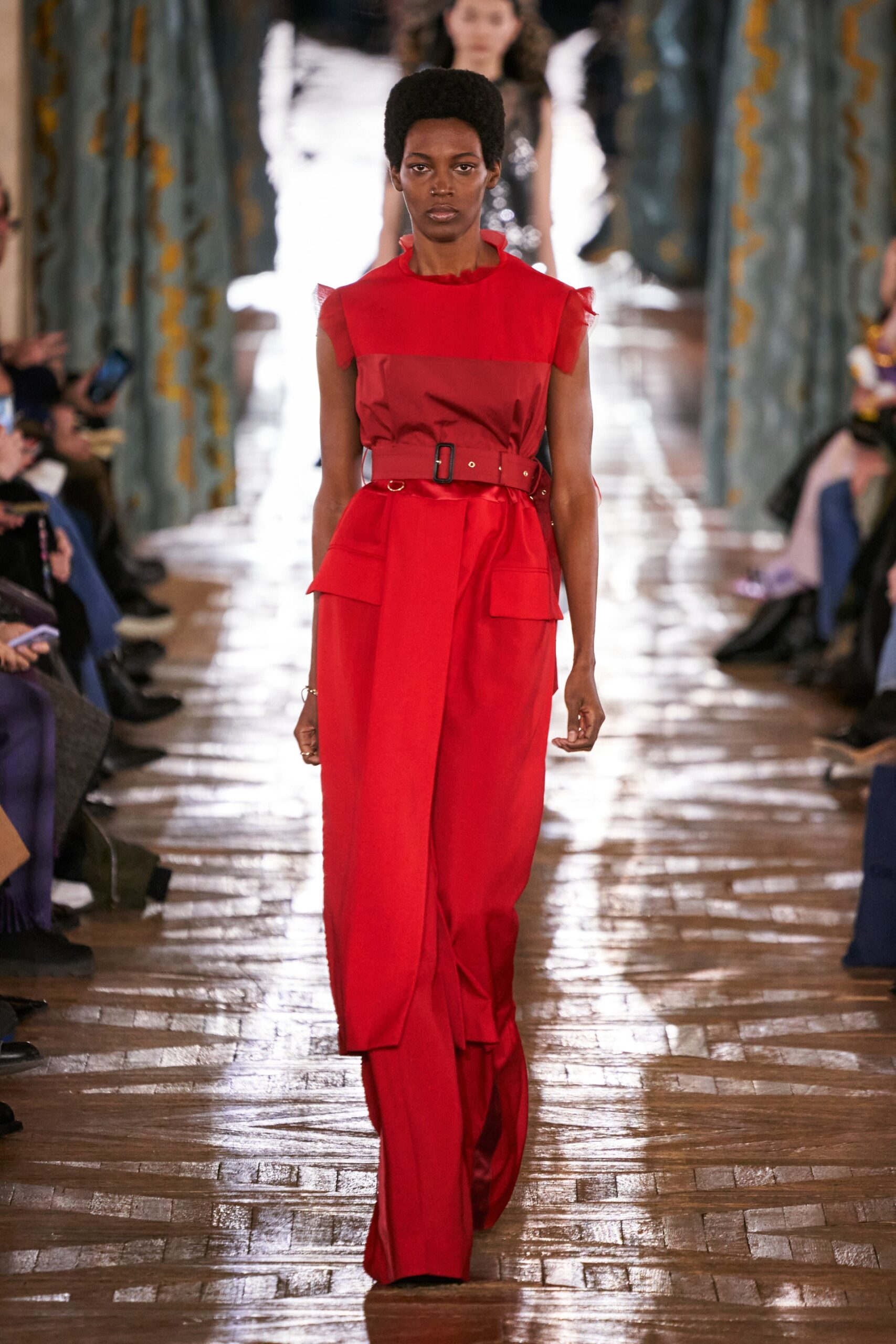 00031-sacai-fall-2022-ready-to-wear-paris-credit-gorunway-1.jpg