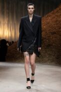 00032-alexander-mcqueen-fall-2022-ready-to-wear-credit-brand-1.jpeg