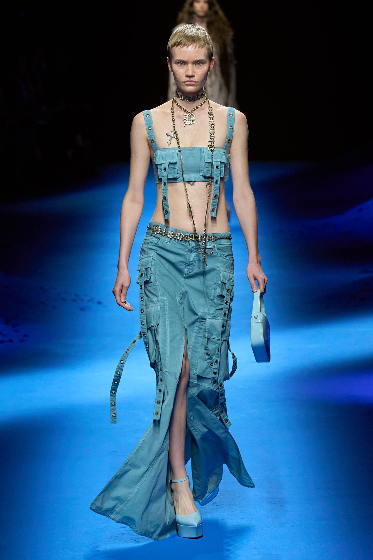 00032-blumarine-spring-2023-ready-to-wear-credit-gorunway
