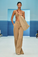 00032-max-mara-spring-2023-ready-to-wear-credit-gorunway