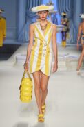 00032-moschino-spring-2023-ready-to-wear-credit-gorunway