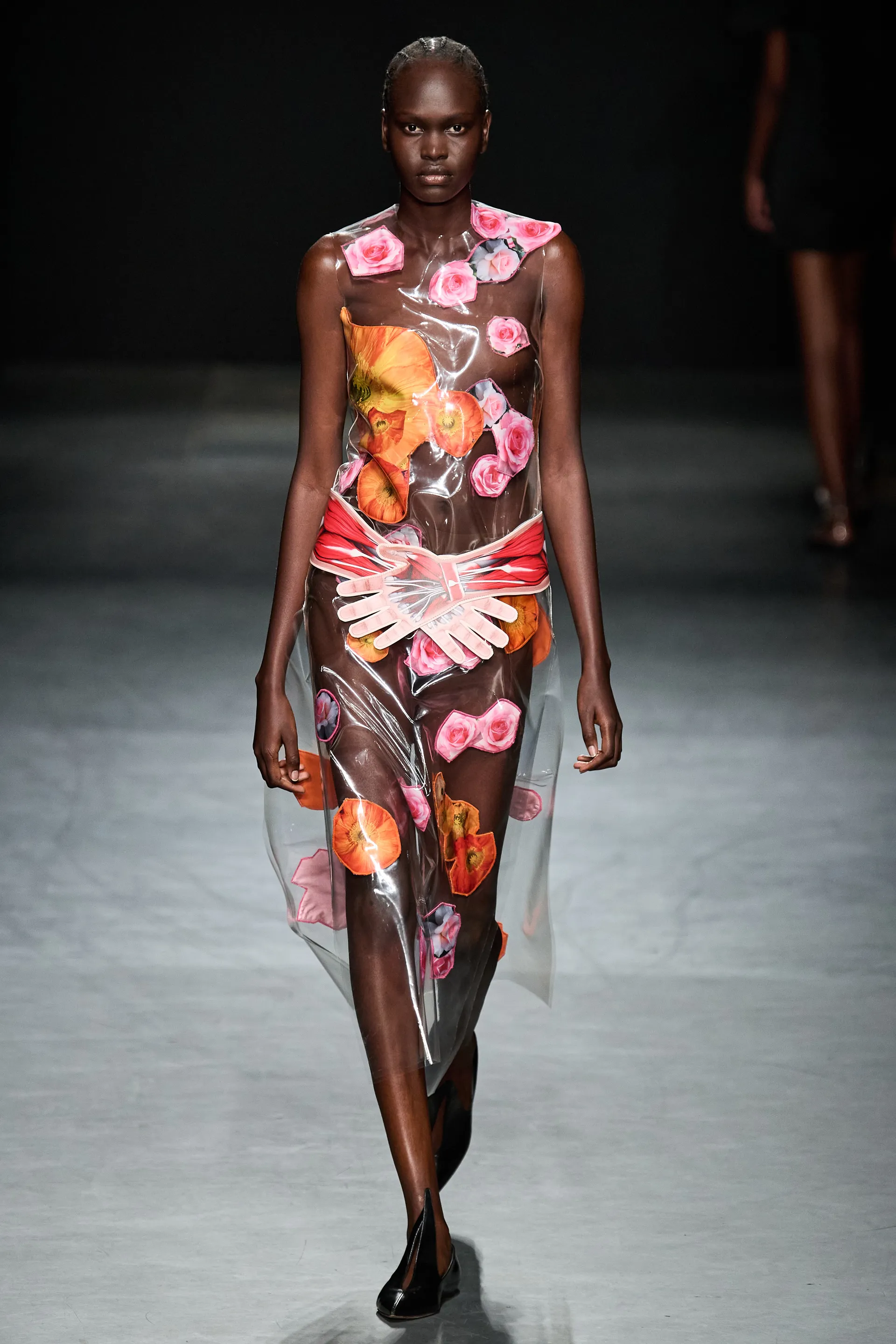 00033-christopher-kane-spring-2023-ready-to-wear-credit-gorunway