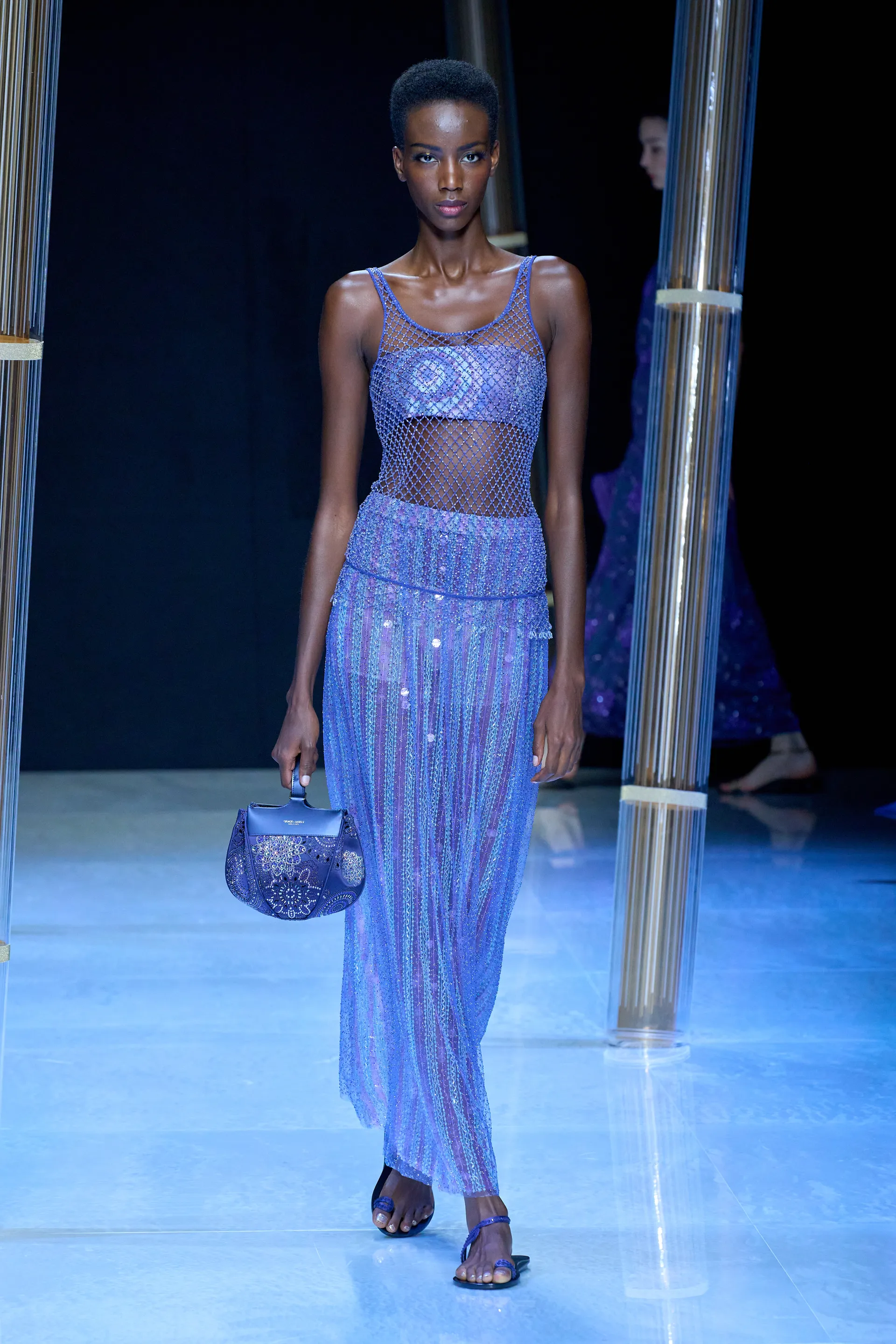 00033-giorgio-armani-spring-2023-ready-to-wear-credit-gorunway