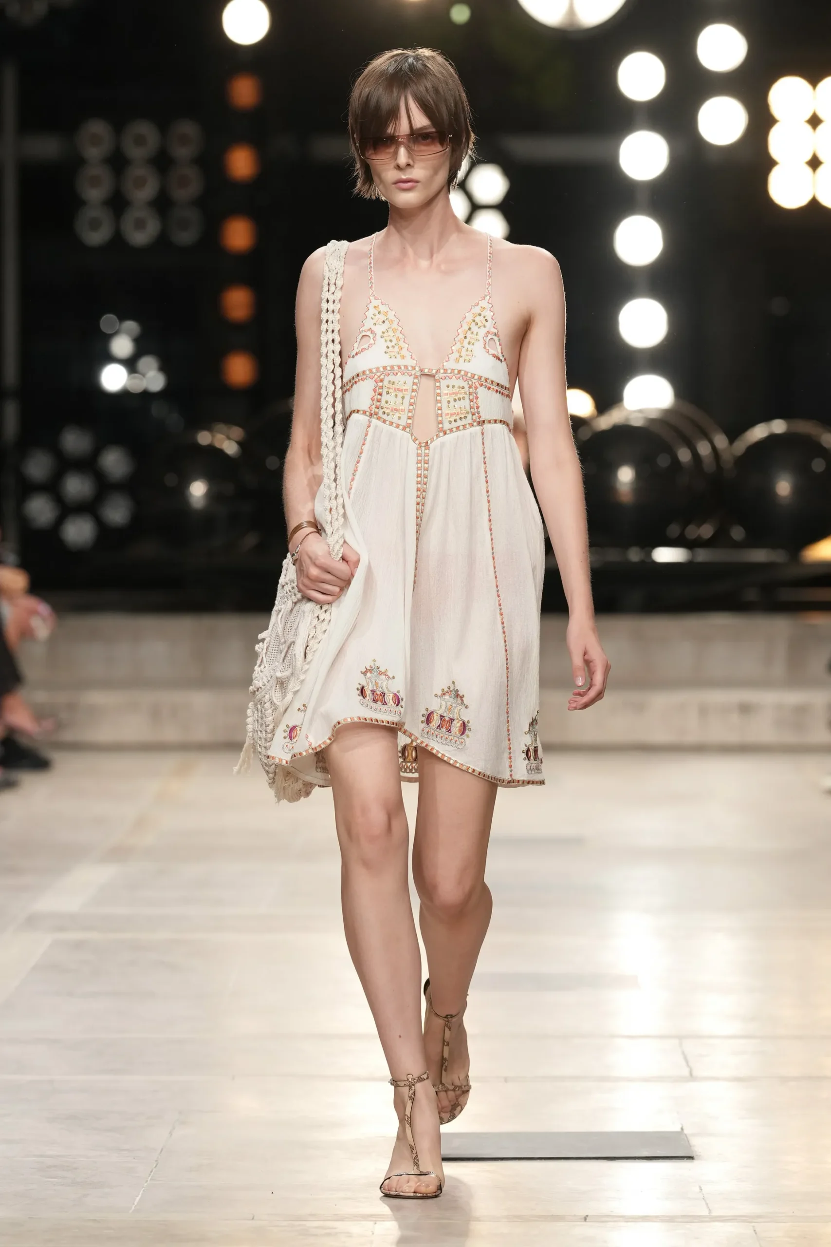 00033-isabel-marant-spring-2023-ready-to-wear-credit-gorunway