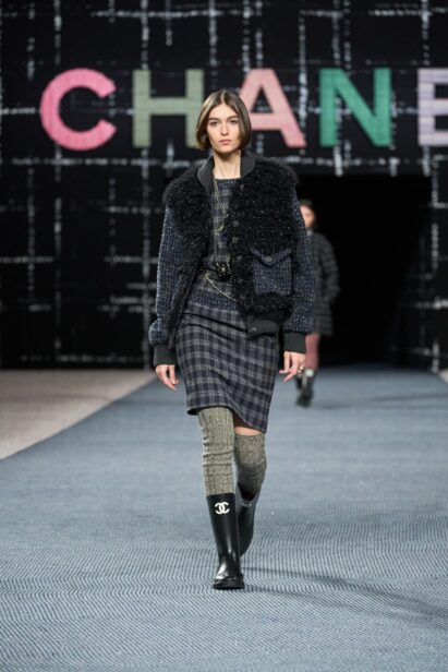 00034-chanel-fall-2022-ready-to-wear-paris-credit-gorunway-1.jpeg