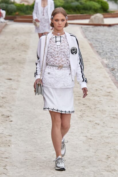 00034-chanel-resort-2023-monaco-credit-gorunway-1.jpeg