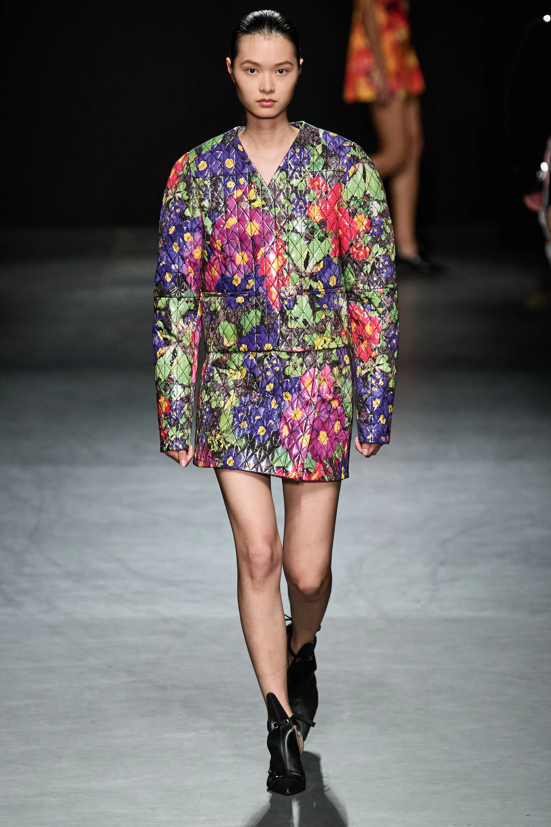 00034-christopher-kane-spring-2023-ready-to-wear-credit-gorunway