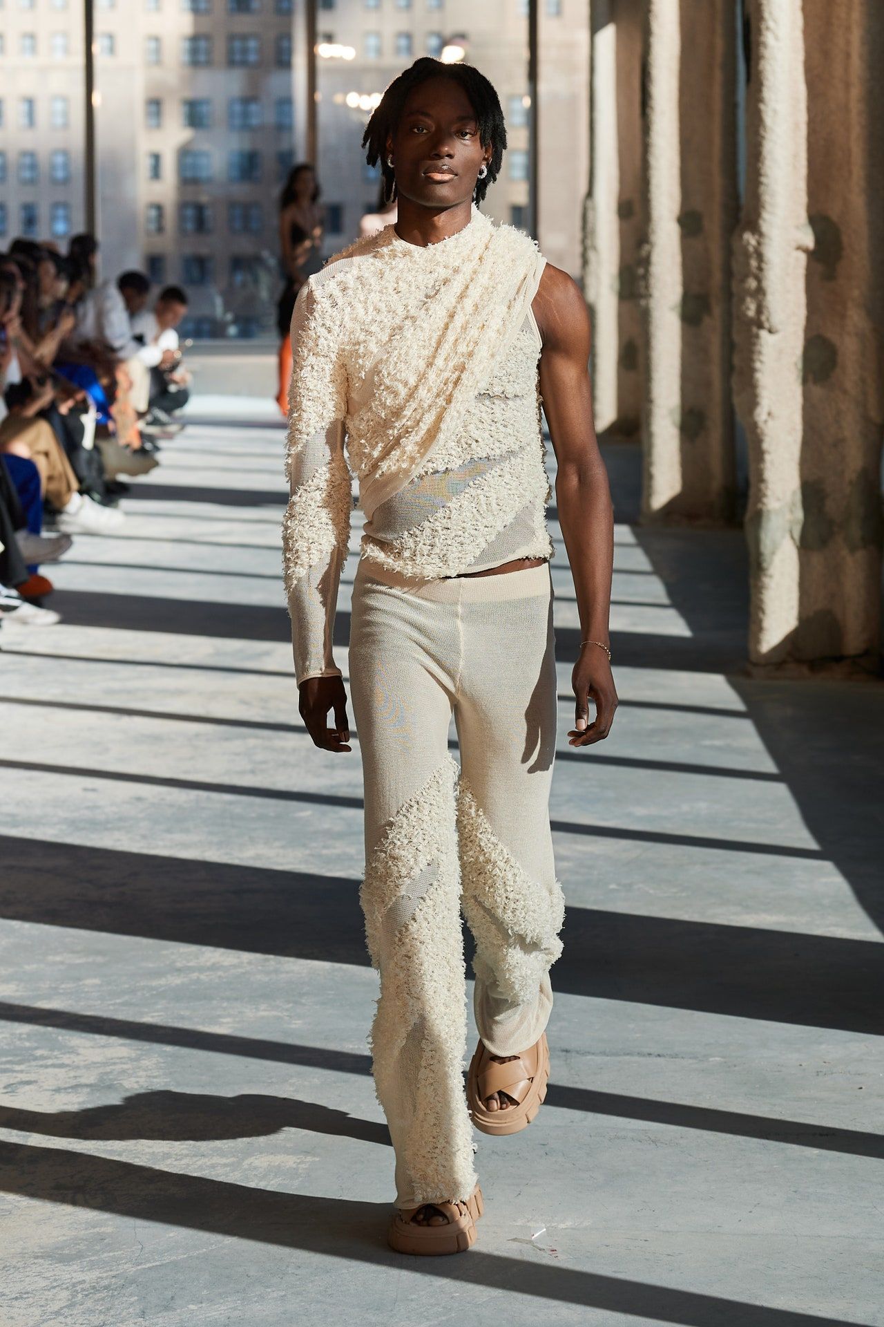 00034-dion-lee-spring-2023-ready-to-wear-credit-gorunway