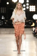 00034-isabel-marant-spring-2023-ready-to-wear-credit-gorunway